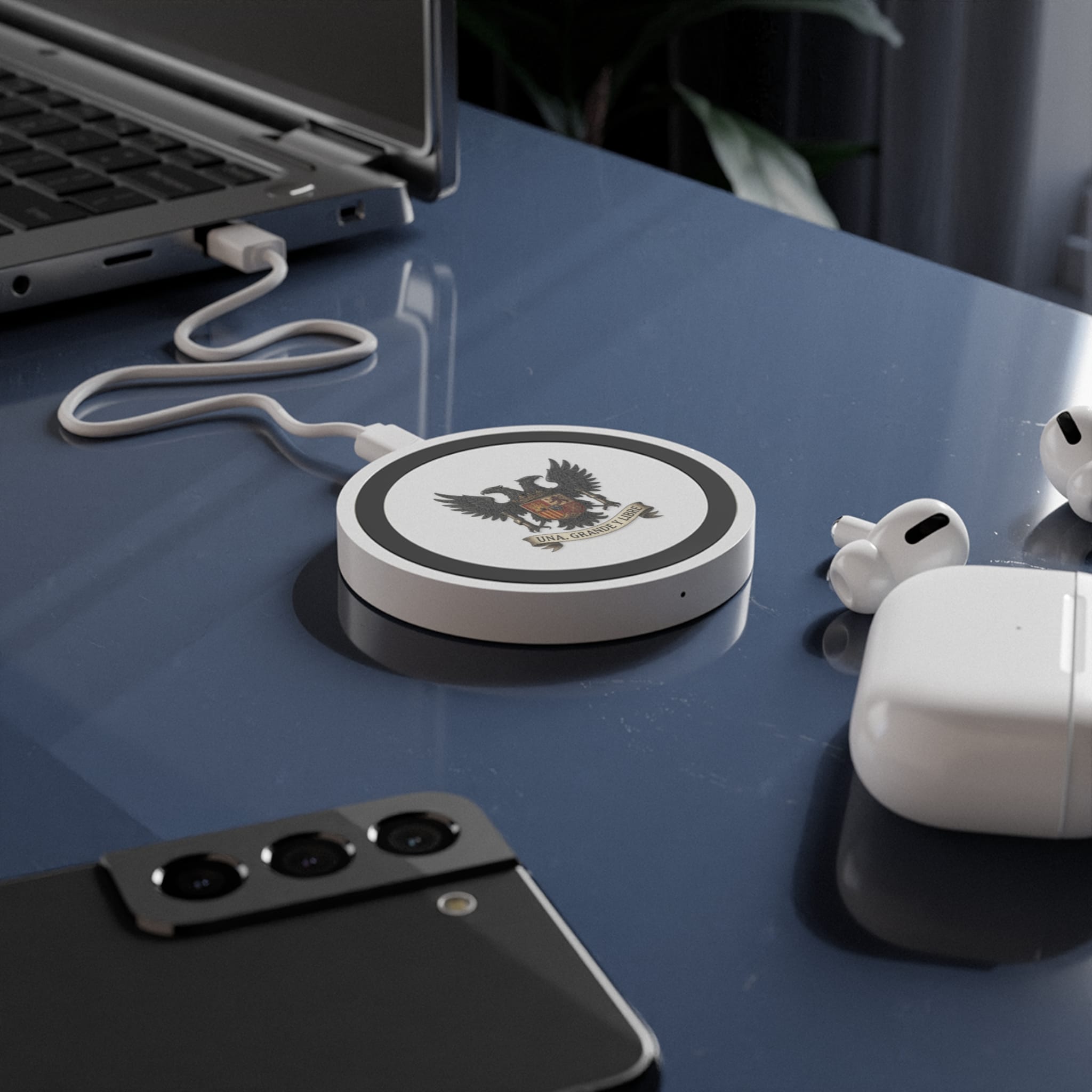 Una, Grande Y Libre Wireless Charging Pad - Image 3