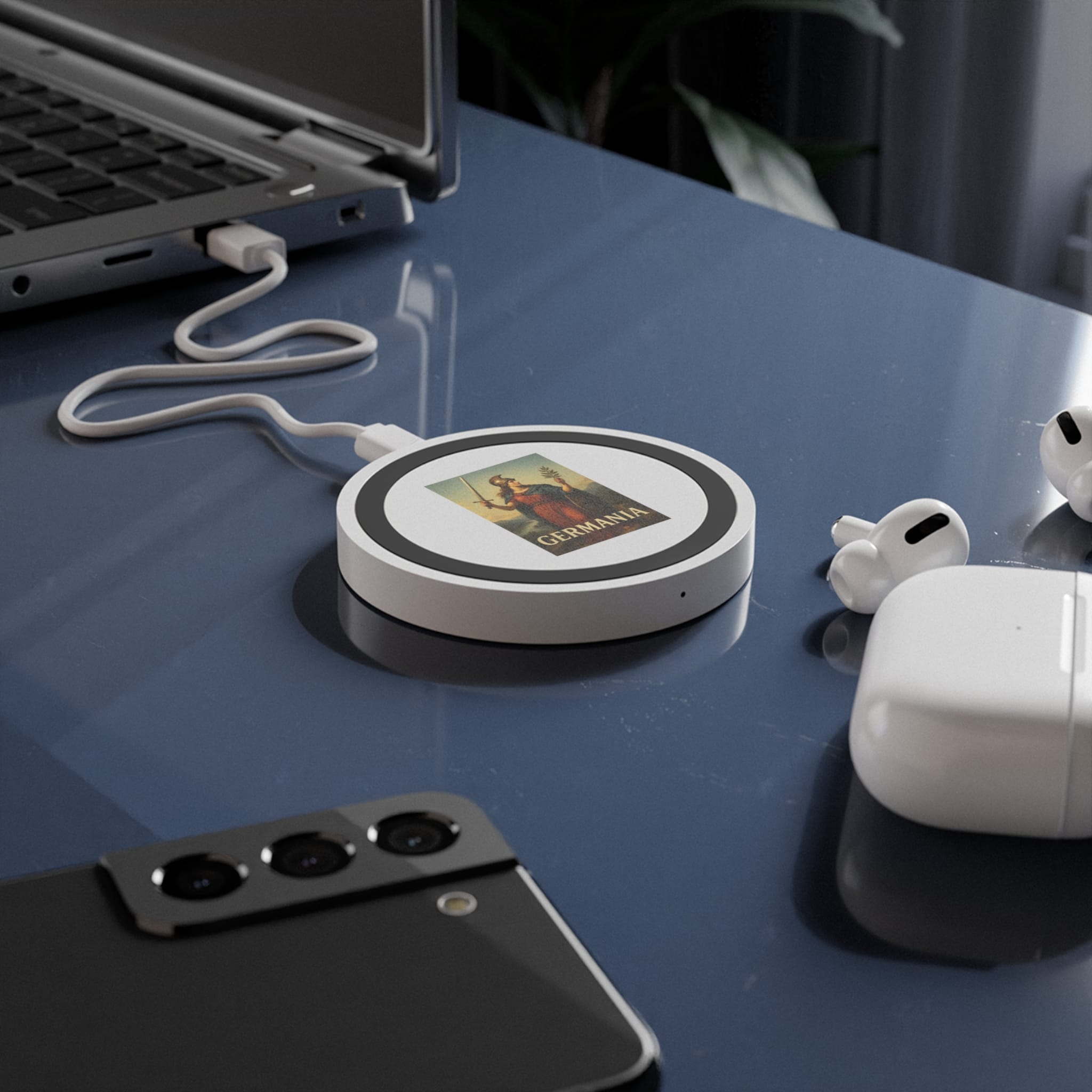 Germania Wireless Charging Pad - Image 3